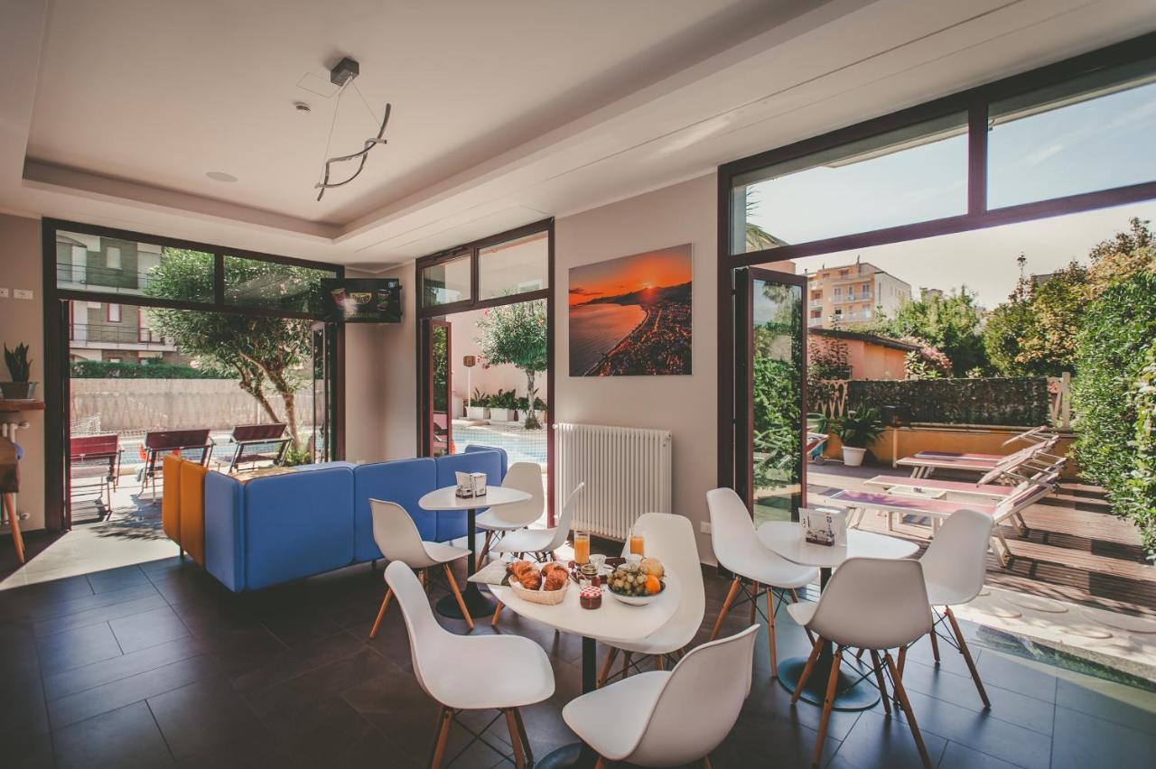 Ligure Residence ピエトラ・リーグレ エクステリア 写真