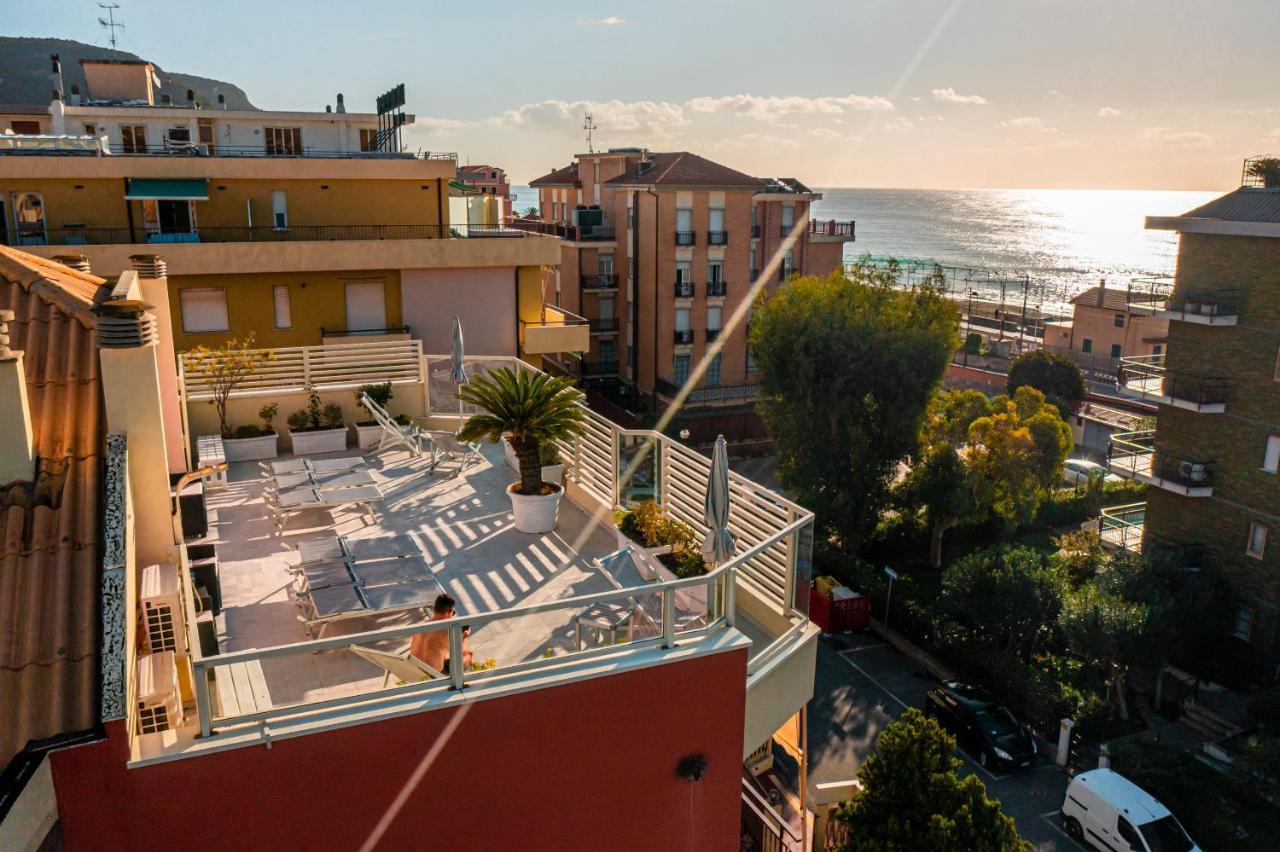 Ligure Residence ピエトラ・リーグレ エクステリア 写真